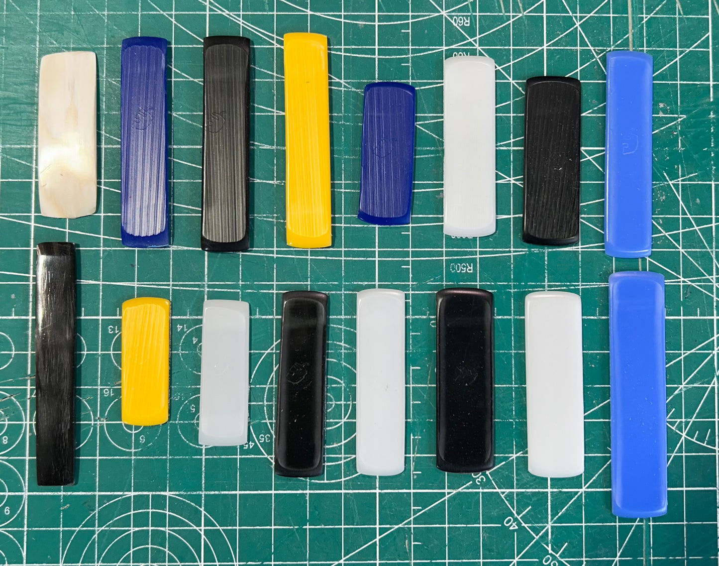 Šaka trzalica 2/ Bulk picks 2